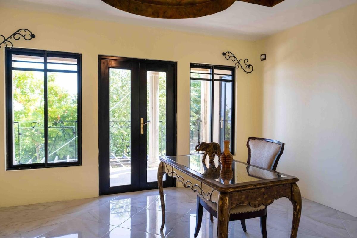 Villa Mimosa Jamaica Exclusive Luxury Stay- Resort Vibe ディスカバリー・ベイ エクステリア 写真