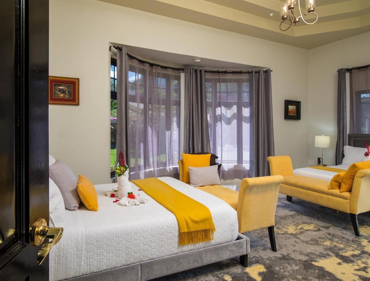 Villa Mimosa Jamaica Exclusive Luxury Stay- Resort Vibe ディスカバリー・ベイ エクステリア 写真